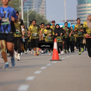 Runner Photo 6216398