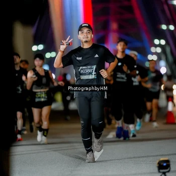 Runner Photo 6216408