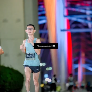 Runner Photo 6216415