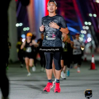 Runner Photo 6216442