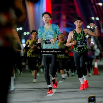 Runner Photo 6216487
