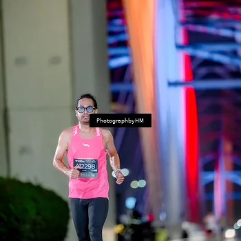 Runner Photo 6216520