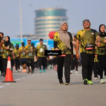 Runner Photo 6216547