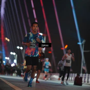 Runner Photo 6216567