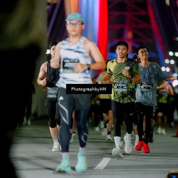 Runner Photo 6216598