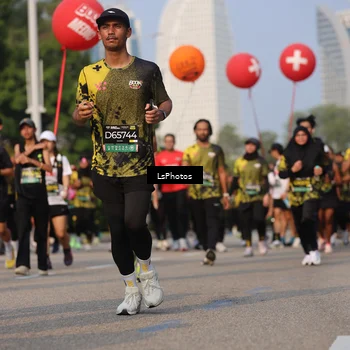Runner Photo 6216695