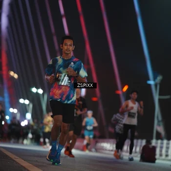 Runner Photo 6216707