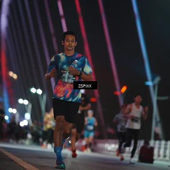 Runner Photo 6216824