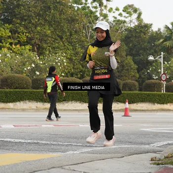 Runner Photo 6216845