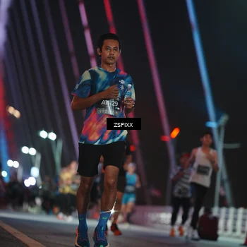 Runner Photo 6216923