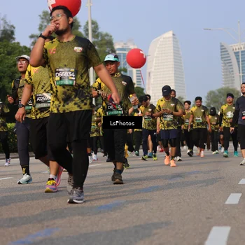 Runner Photo 6217691