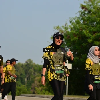 Runner Photo 6218024