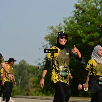 Runner Photo 6218046