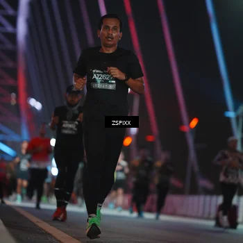 Runner Photo 6218047