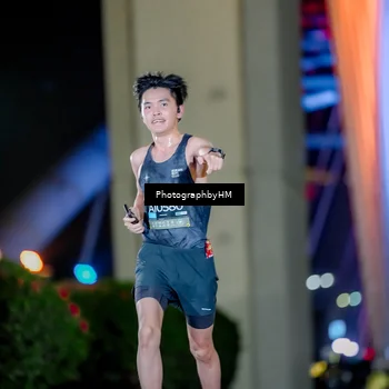 Runner Photo 6218053