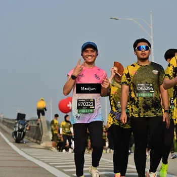 Runner Photo 6218141