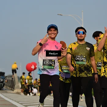 Runner Photo 6218145