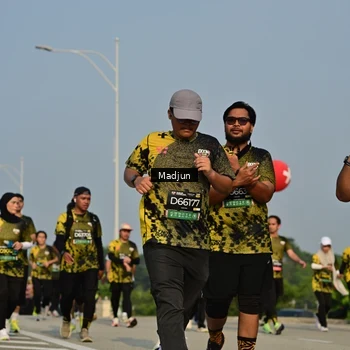 Runner Photo 6218200