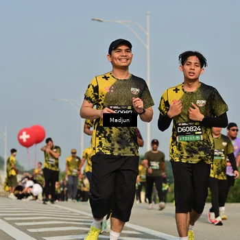 Runner Photo 6218336