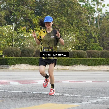 Runner Photo 6218345