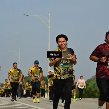 Runner Photo 6218429