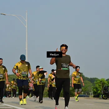 Runner Photo 6218445