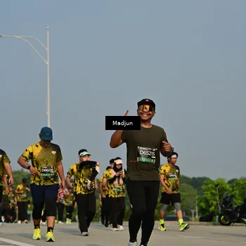 Runner Photo 6218474
