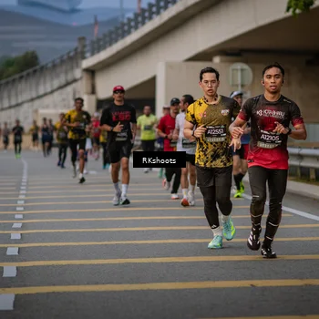 Runner Photo 6218475