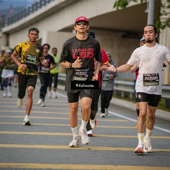 Runner Photo 6218476