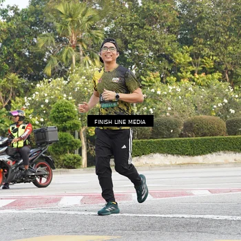 Runner Photo 6218497