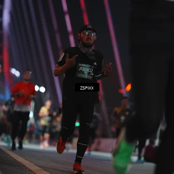 Runner Photo 6218601