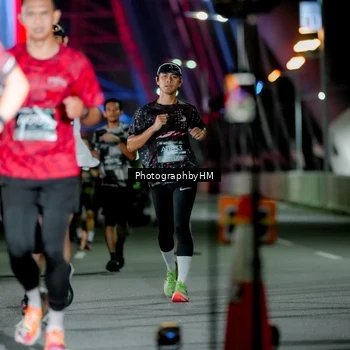 Runner Photo 6218726