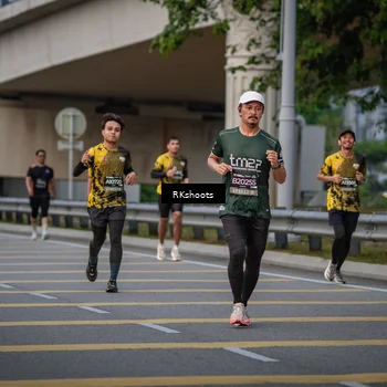 Runner Photo 6218760
