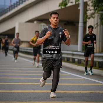 Runner Photo 6218768