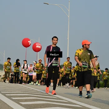 Runner Photo 6218779