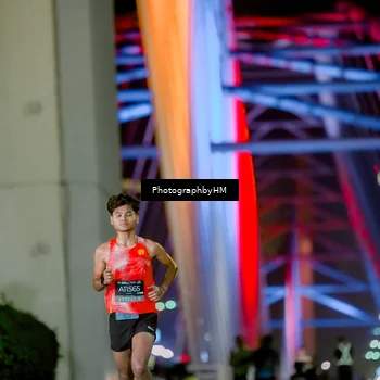 Runner Photo 6218790
