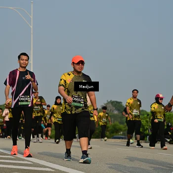 Runner Photo 6218842