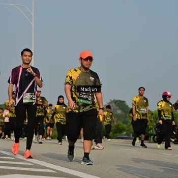 Runner Photo 6218850