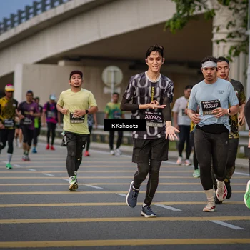 Runner Photo 6219049