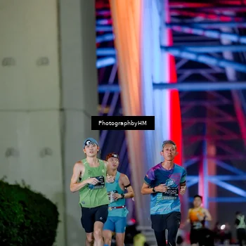 Runner Photo 6219455