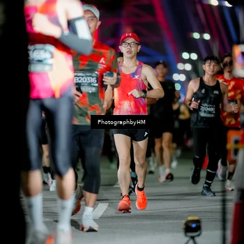 Runner Photo 6219867