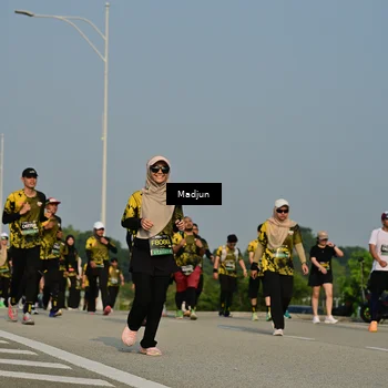 Runner Photo 6219936