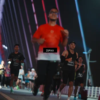 Runner Photo 6220013