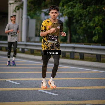 Runner Photo 6220026