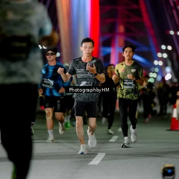 Runner Photo 6220069