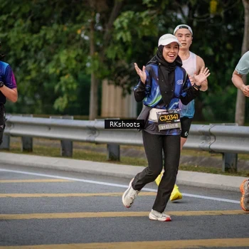 Runner Photo 6220082