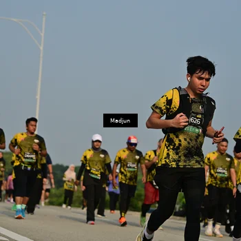 Runner Photo 6220100