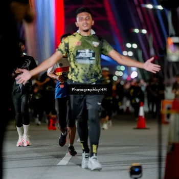 Runner Photo 6220285