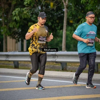 Runner Photo 6220312