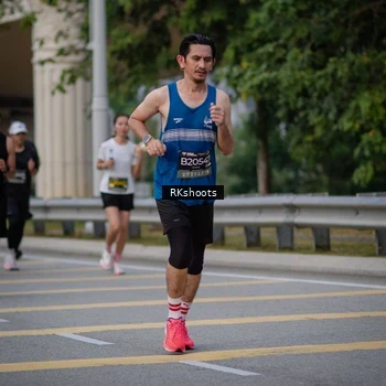 Runner Photo 6220317